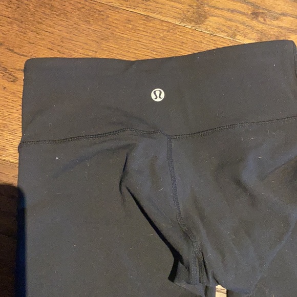 Black lululemon - Picture 4 of 4